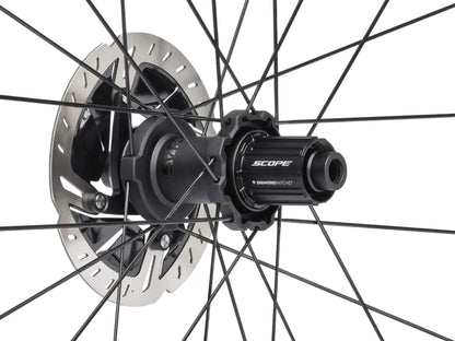 Scope R4D Disc Carbon Racefiets Wielen