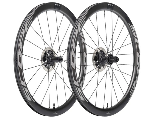 Scope R4D Disc Carbon Racefiets Wielen